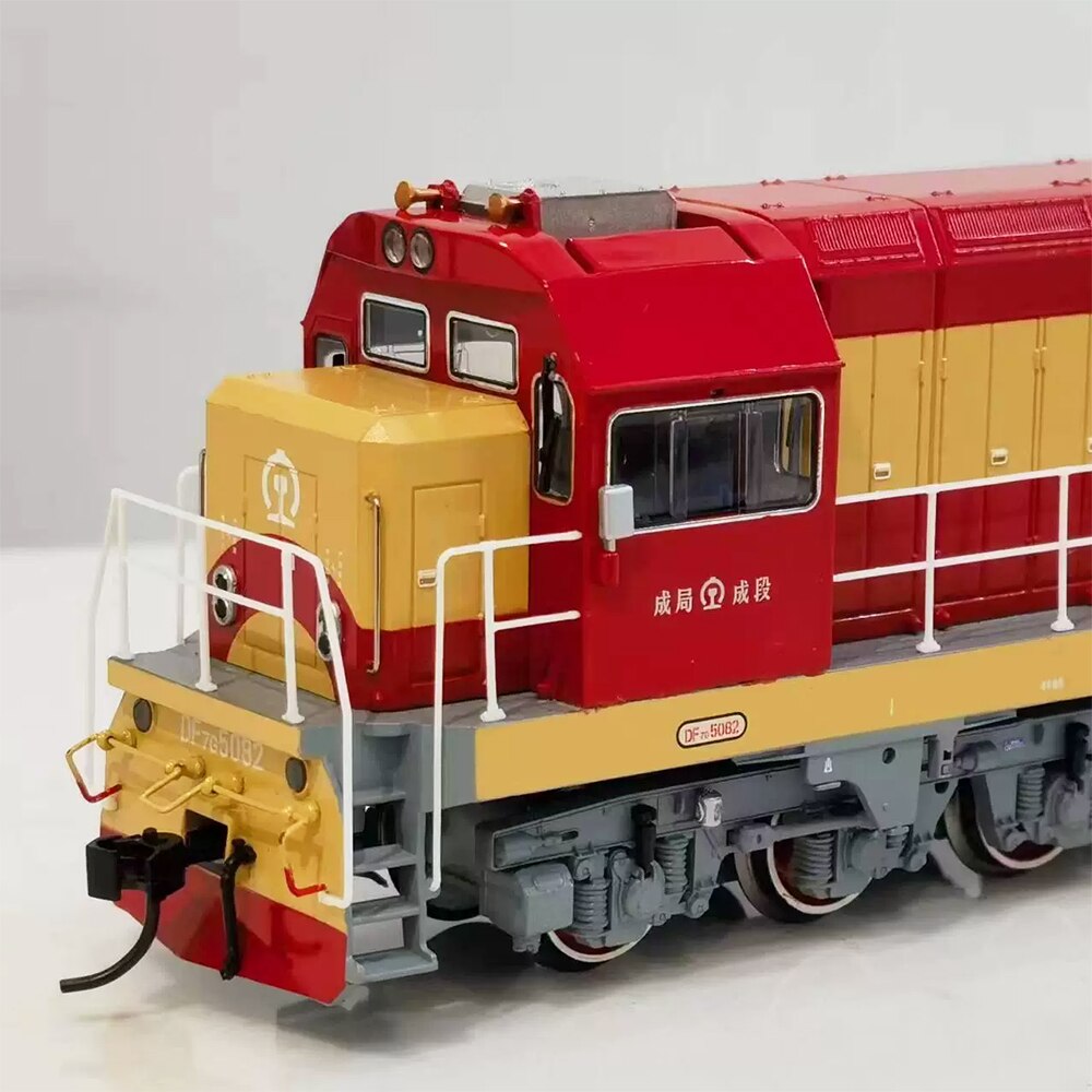 BACHMANN Train Model 1/87 HO Dongfeng DF7G Shunting Diesel Locomotive 5082 Rail Car Toy