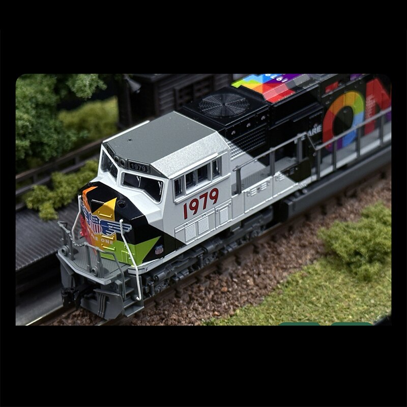 KATO 1/150 N Scale Simulation Train Model 176-1979 EMD SD70M Diesel Locomotive Rail Car Model Toy